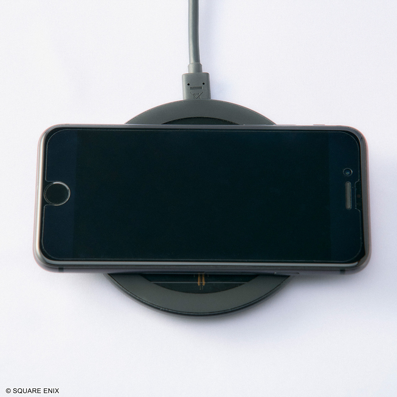【新品】ファイナルファンタジーXIV　ワイヤレス充電パッド　＜アゼム＞ FINAL FANTASY XIV Wireless Charging Pad - Azem | SQUARE ENIX Store