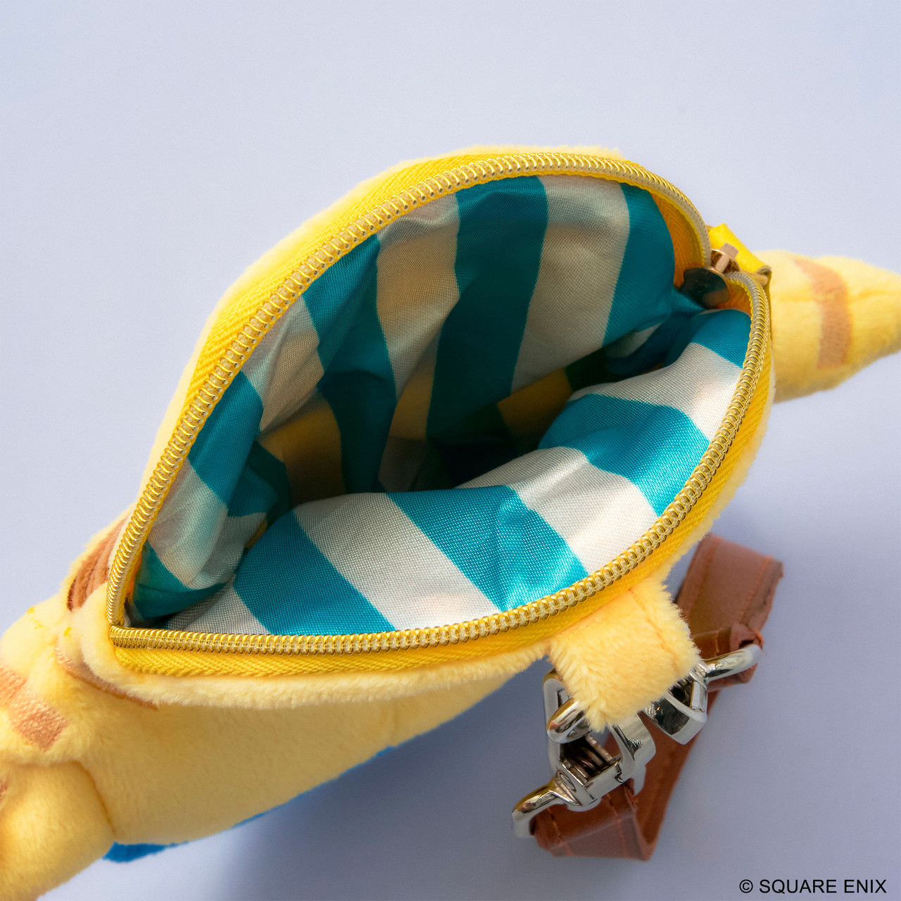 FINAL FANTASY IX Pouch - VIVI | SQUARE ENIX Store