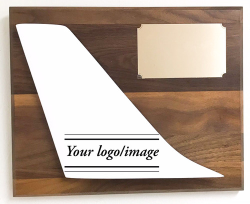 Let us know the airline and we'll add the livery markings (white tail for sample only)
We can also print any picture and adapt it to the tail, want your wedding photo, kids, or favorite pets we can make it happen!