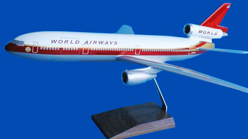 World Airways DC-10