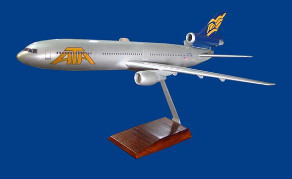 ATA DC-10 (Silver)