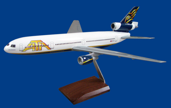 ATA DC-10 (White)