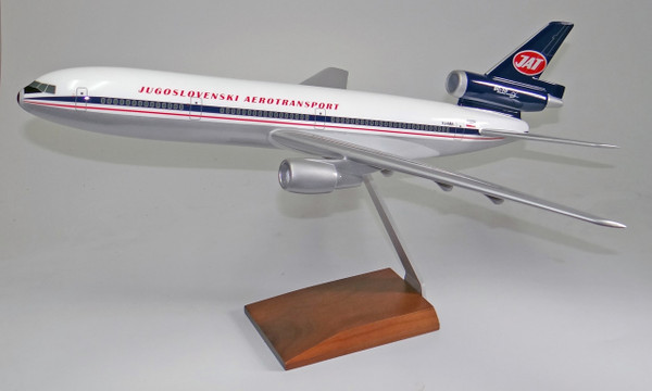 JAT DC-10