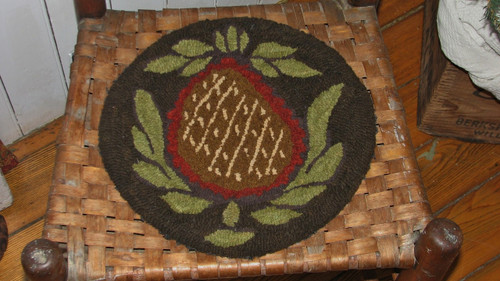 Butter Mold Series: Prim Pineapple Rug Hooking Pattern