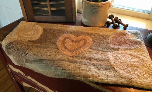 Old Hearts Rug Hooking Kit