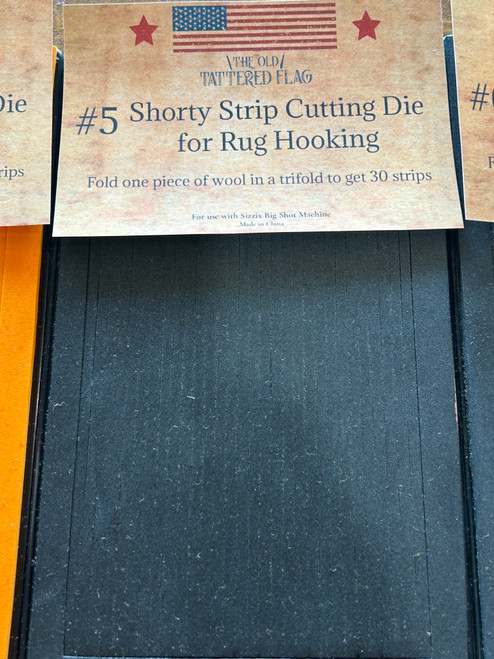 “Shorty" Custom Die ~ #5 Rug Hooking Strip Travel Die