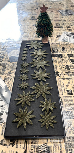 Pointed Petal and Tree Cutting Die for Sizzix Machine