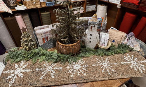 5 Vintage Snowflakes Rug Hooking Kit