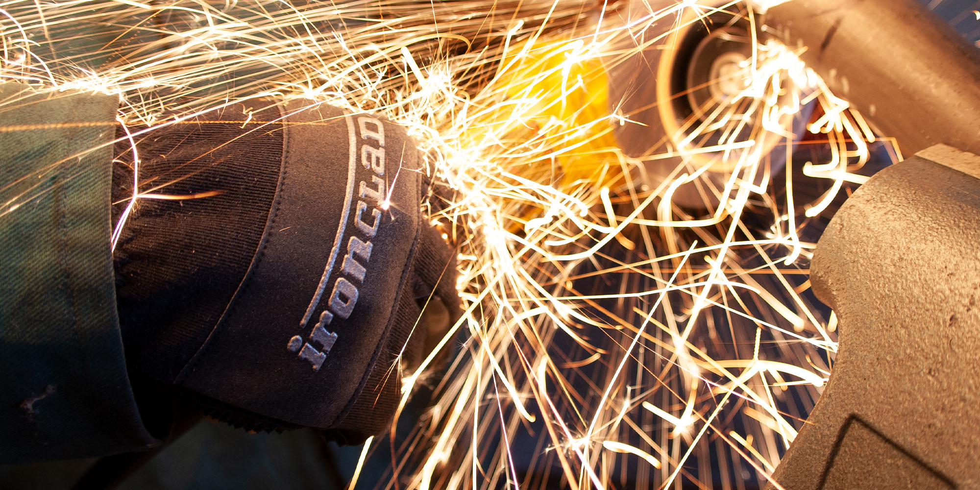 HEATWORX® HEAVY DUTY GLOVE WINNER OF DUPONT™ KEVLAR® GLOVE INNOVATION AWARD