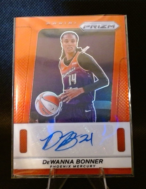 2025 WNBA Panini Prizm DeWanna Bonner Auto Red /99 TB-DB