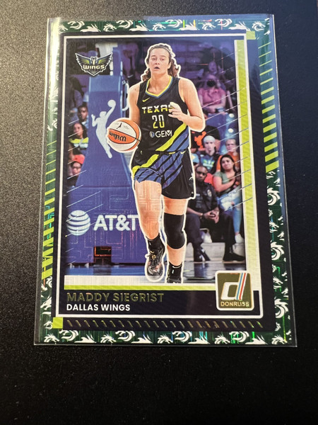 2025 Donruss WNBA – Maddy Siegrist Green Dragon Parallel Case Hit