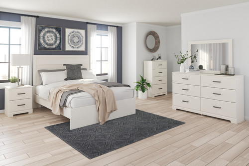 Stelsie White 5 Pc. Dresser, Mirror, Chest, Queen Panel Bed