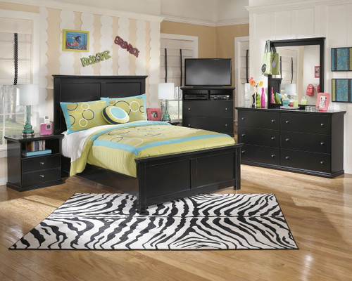 Maribel Black 7 Pc. Dresser, Mirror, Full Panel Bed, 2 Nightstands