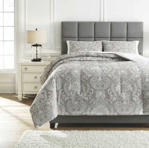 Noel Gray / Tan Queen Comforter Set