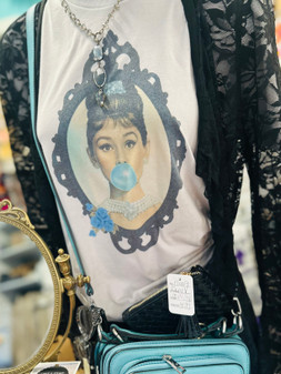 T-Shirt, Audrey Hepburn Blowing Bubblegum Crown Graphic