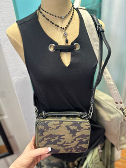 Purse Oprah’s Favorite Crossbody RFID Credit Card Protection Camo Purse Oprah’s Favorite Crossbody RFID Credit Card Protection Camo