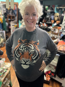 Sweatshirt Mineral Wash Tiger Black Roomie Sweatshirt Mineral Wash Tiger Black Roomie
