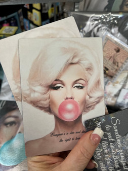 Marilyn Monroe Bubblegum Magnet Everyone’s A Star & Deserves The right To Twinkle