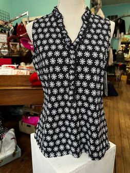 LuLu B Beachtime Sleeveless Ruffle Neck Top Black Daisy