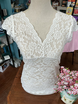 Sexy Lace Top Sleeveless Layering White