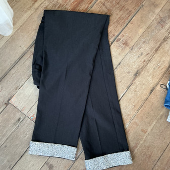 LuLu B Rhinestone Cuffed Capris Black