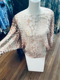 Loowie Giraffe Pattern Tan One Size Top Made In Italy