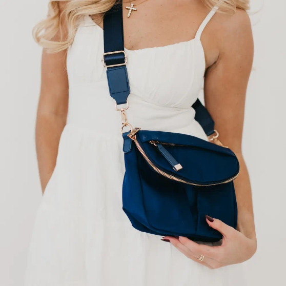 Purse Hobo Style Guitar Strap Woven Metallic Blue Purse Hobo Style Guitar Strap Woven Metallic Blue
