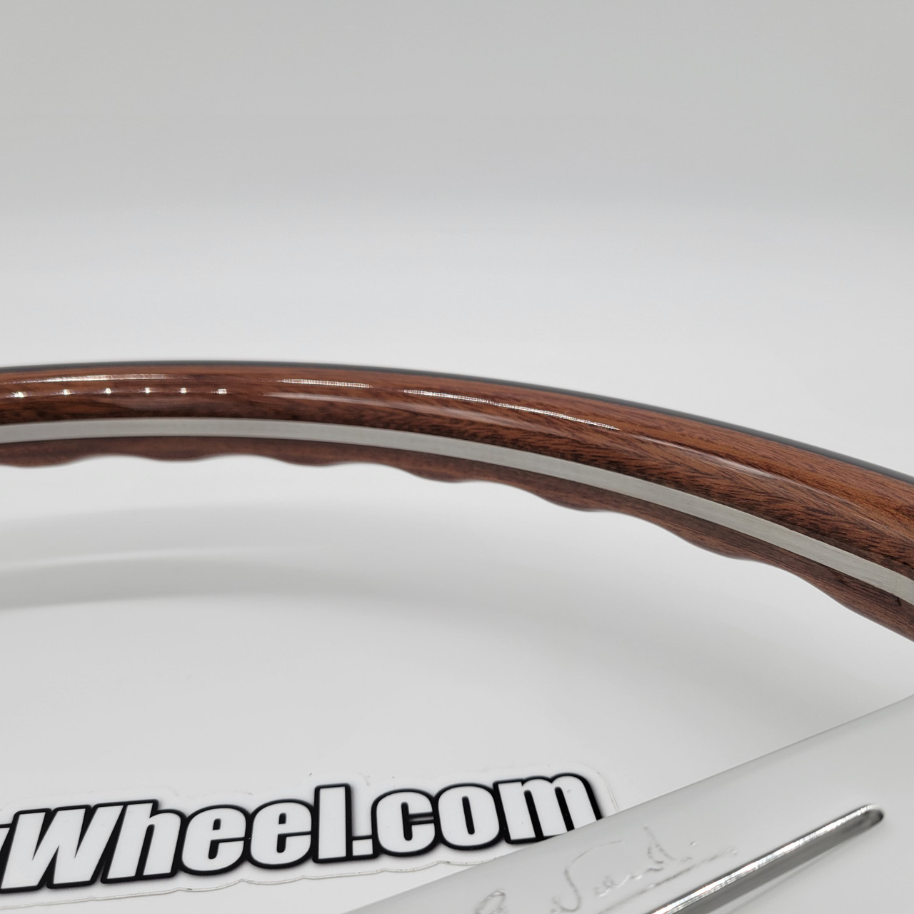 Nardi ND Classic 390mm Wood 5061.39.3000 Steering Wheel