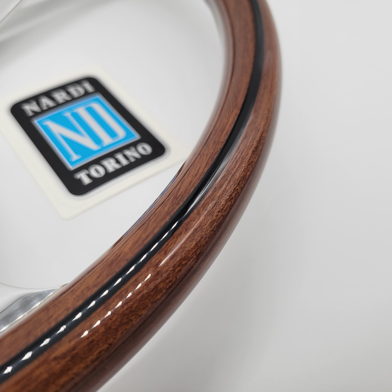 Nardi ND Classic 390mm Wood 5061.39.3000 Steering Wheel