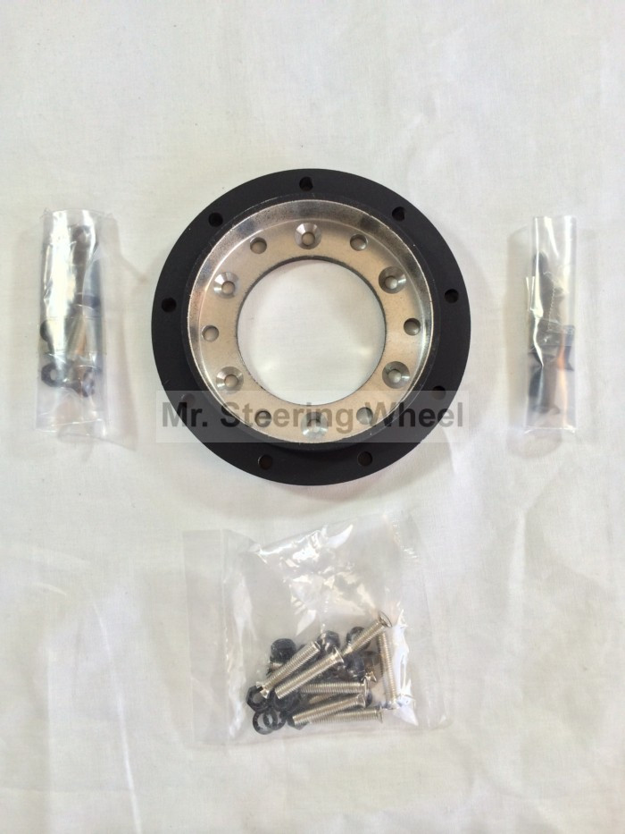 パーツ Moto-Lita Bolt a Moto-Lita to a MOMO adapter | MrSteeringWheel