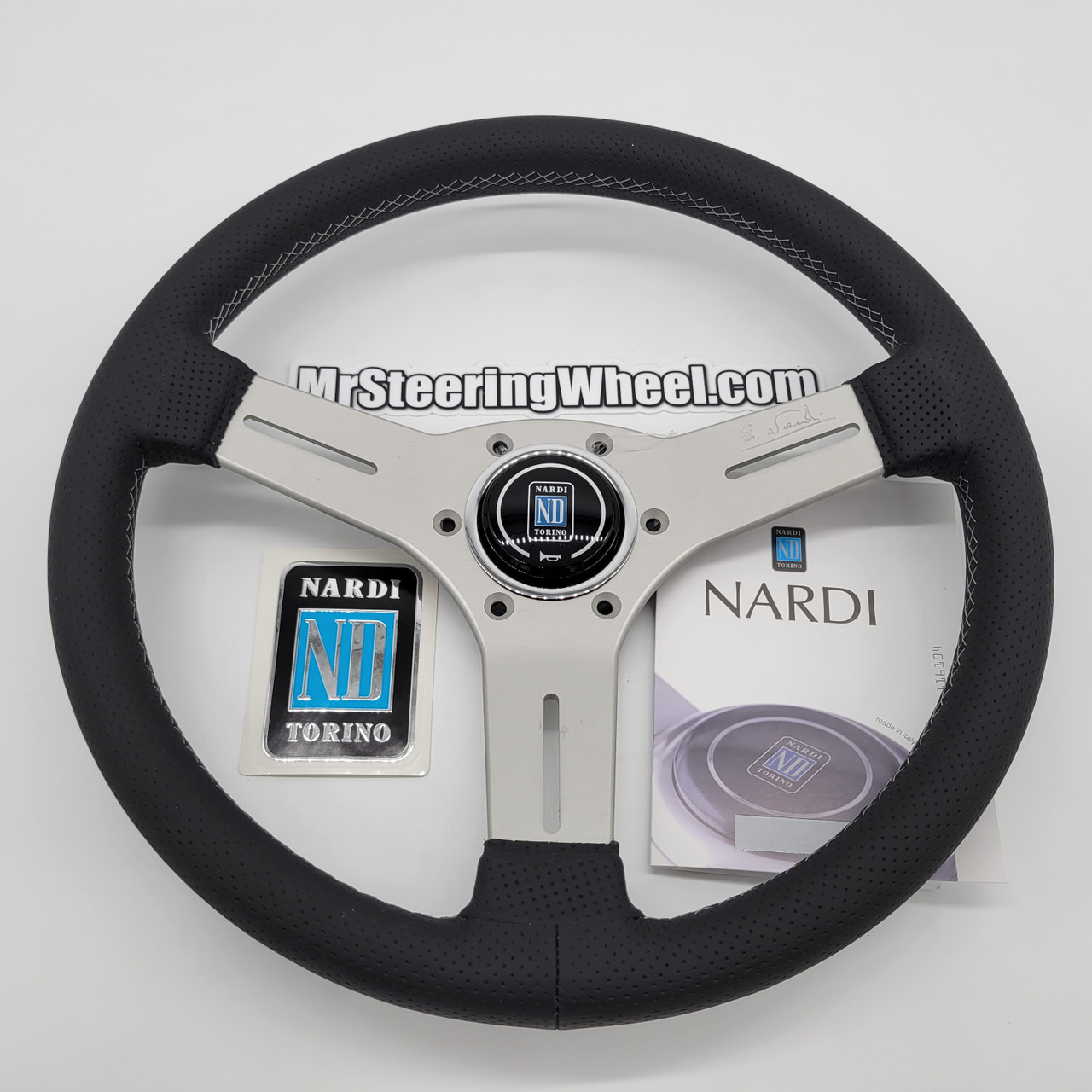 Nardi Competition 330mm Leather - 6070.33.1091