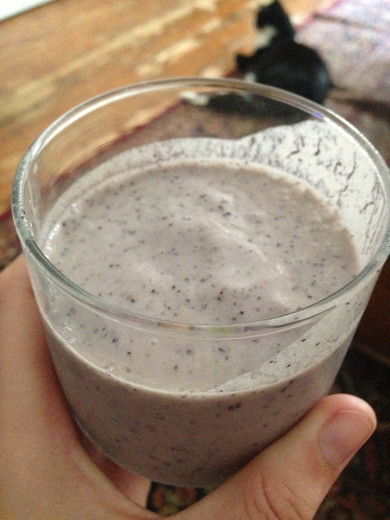 Banana Chia Seed Smoothie