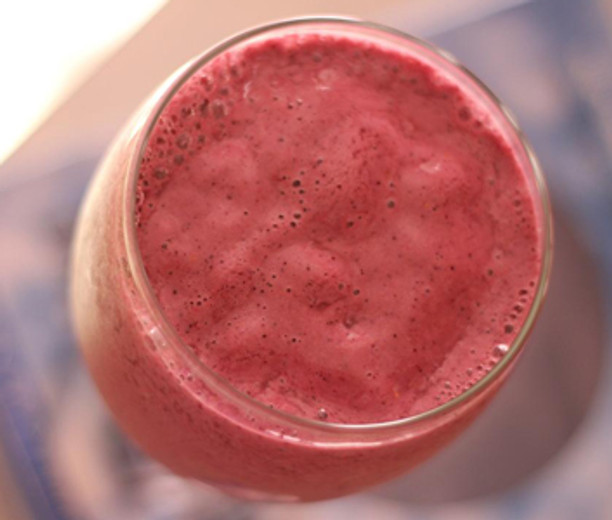 Raspberry Hemp Milk Smoothie