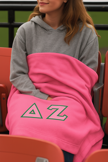 DISCOUNT-Delta Zeta Lettered Twill Sweatshirt Blanket