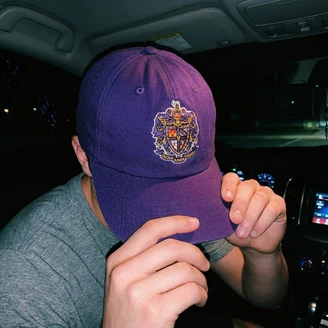 DISCOUNT-Sigma Alpha Epsilon Crest - Shield Hat