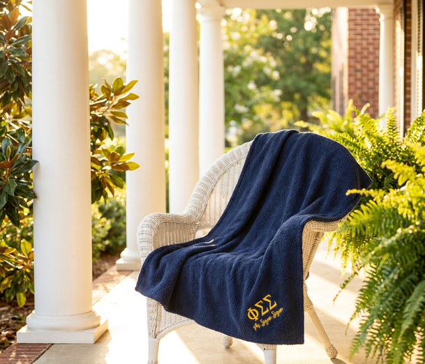 Phi Sigma Sigma Sherpa Blanket