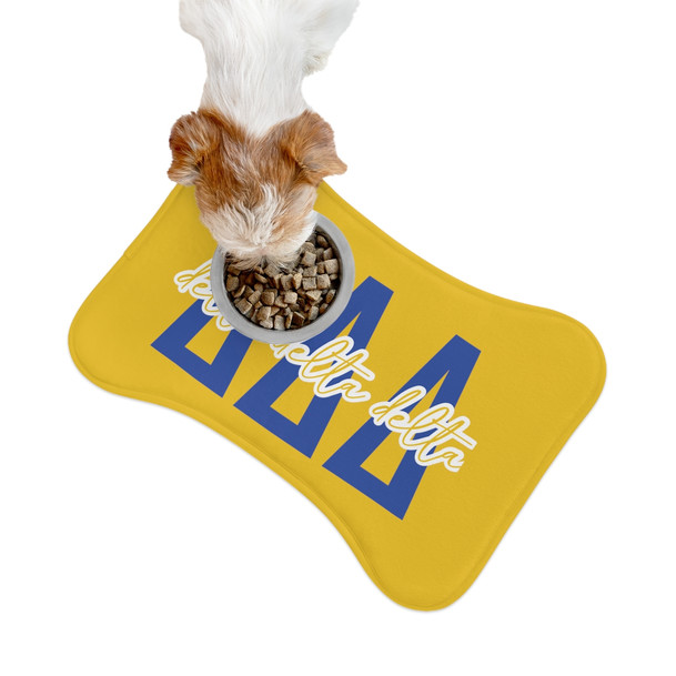 Delta Delta Delta Pet Feeding Mats