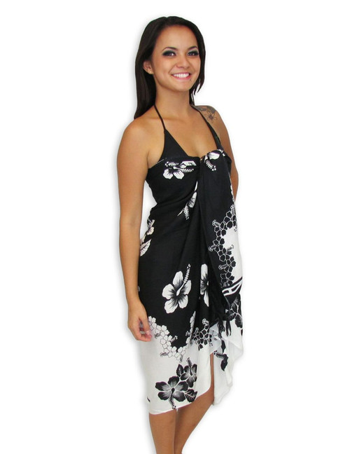 Black and White Hibiscus Sarong
100% Rayon
Color: Black/White
Size: 62" X 46" inches (157.48 X 116.84 Centimeters)