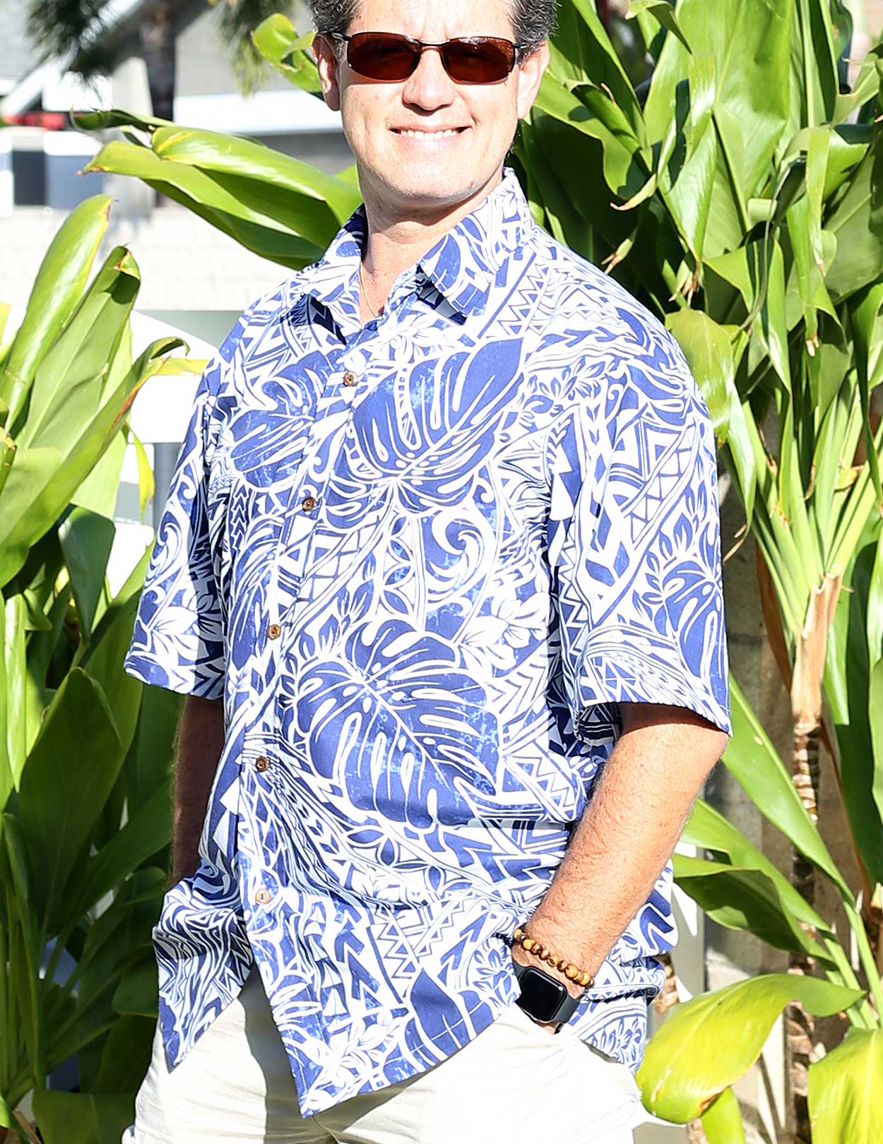 Ninth Isle Big Hibiscus Men's Aloha Shirt, Made in Hawaii