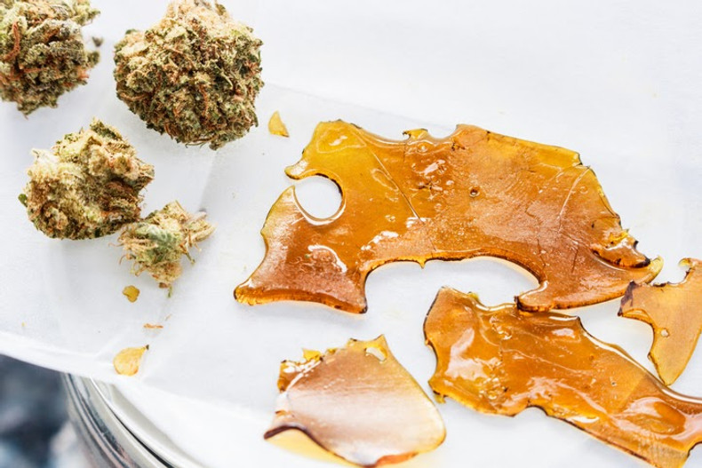 The Advantages of Extracting Cannabis Oil Using CO2 vs. BHO