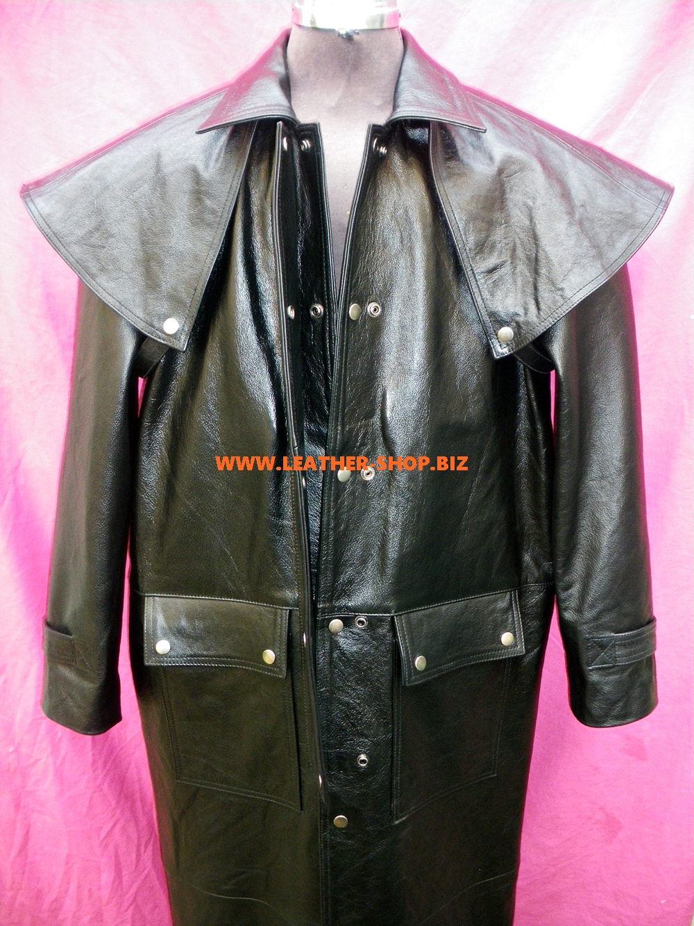 men-s-leather-duster-trench-coat-custom-made-style-mtc550-www.leather-shop.biz-front-unsnapped-image.jpg