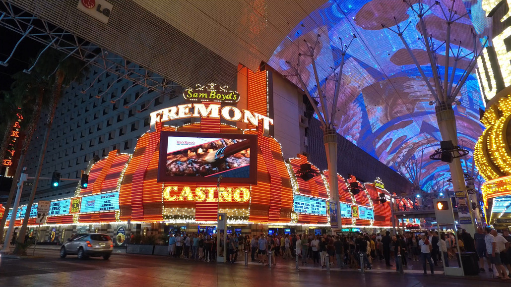 Next-Gen 5G Data Speeds and Increased Capacity Inside Fremont Experience with Horizon mmWave: SureCall Case Study Next-Gen 5G Data Speeds and Increased Capacity Inside Fremont Experience with Horizon mmWave: SureCall Case Study
