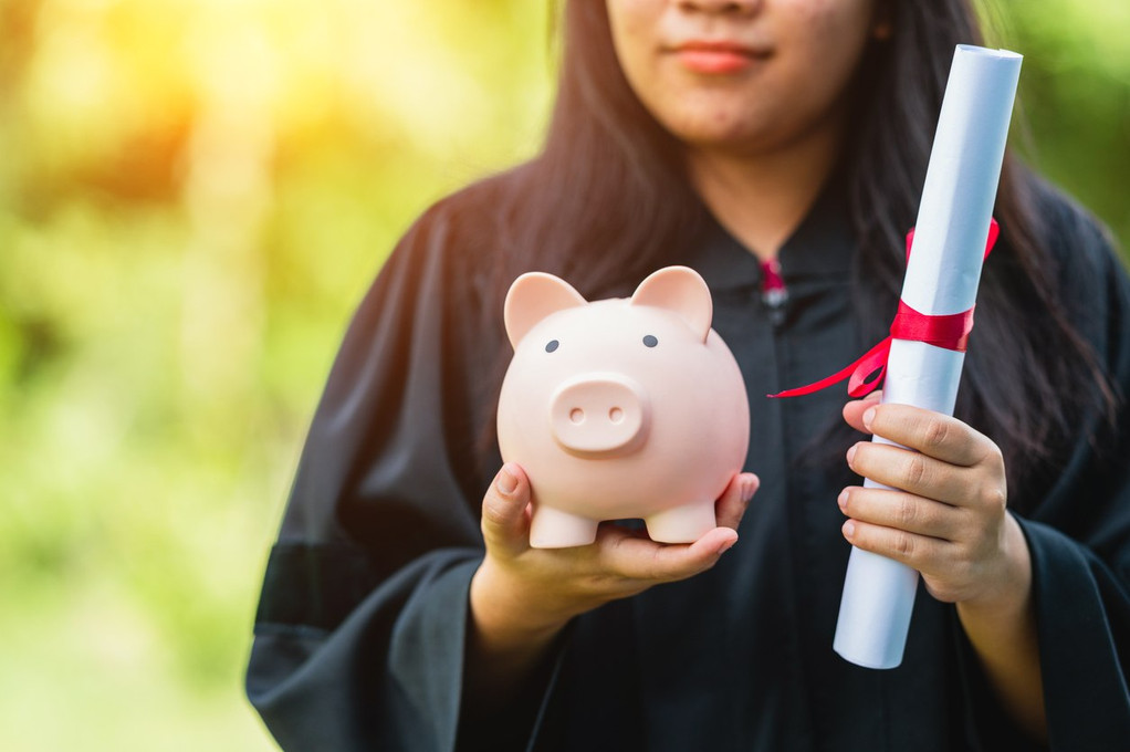 Future Leaders Scholarship Spring 2019: Now Open Future Leaders Scholarship Spring 2019: Now Open