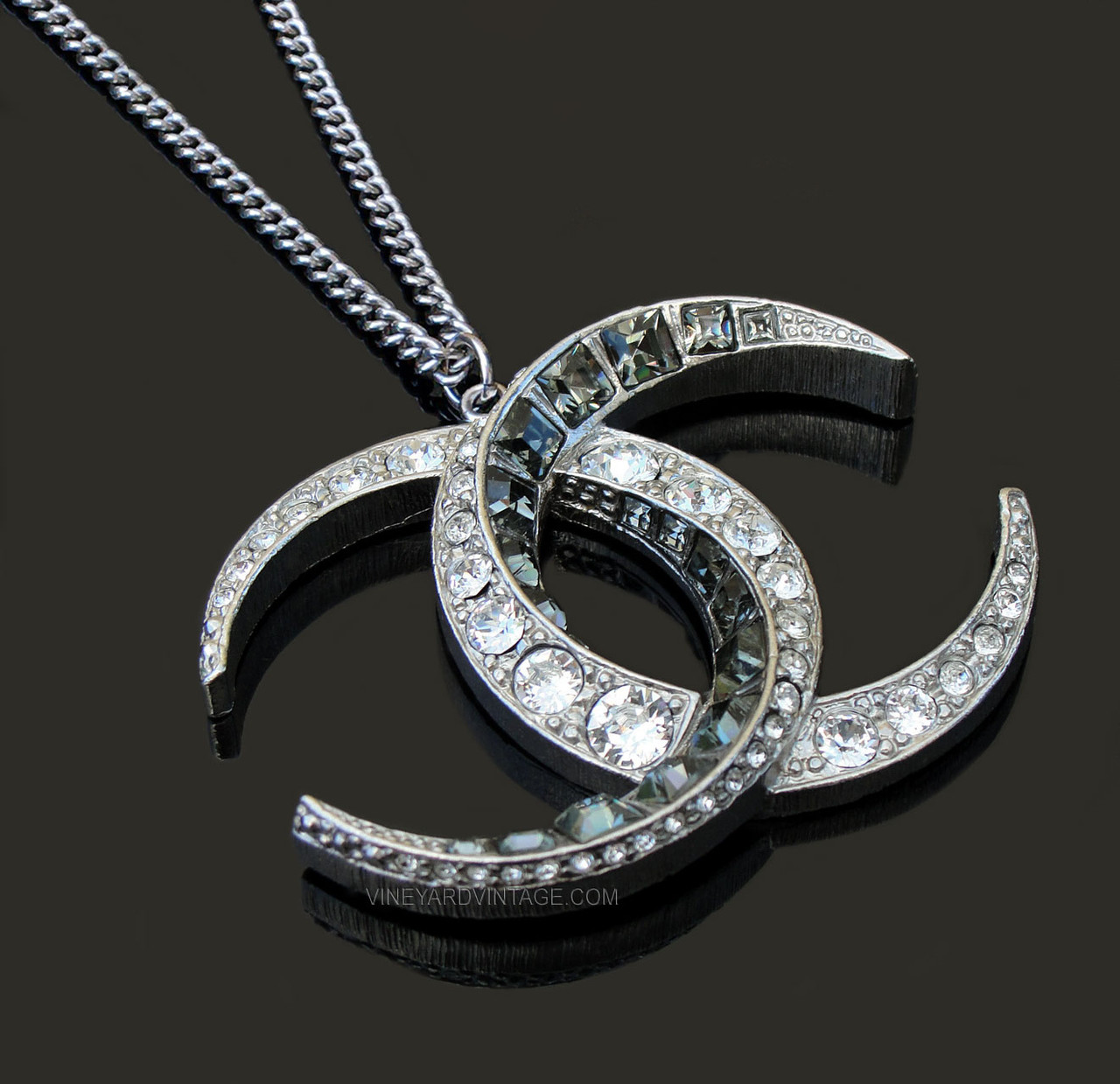CHANEL ダブルCロゴ パール CHANEL PARIS-DUBAI XL DOUBLE MOON CC LOGO NECKLACE