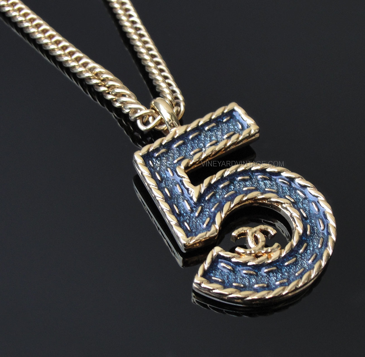CHANEL BLUE STITCHED DENIM N°5 & FLOATING CC LOGO NECKLACE