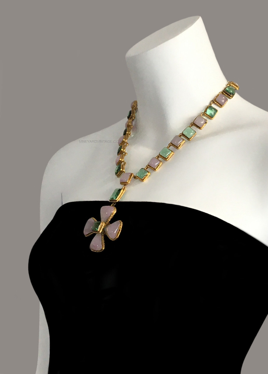 CHANEL トップス CHANEL ULTRA RARE HAUTE COUTURE GRIPOIX 1970'S MALTESE CROSS NECKLACE