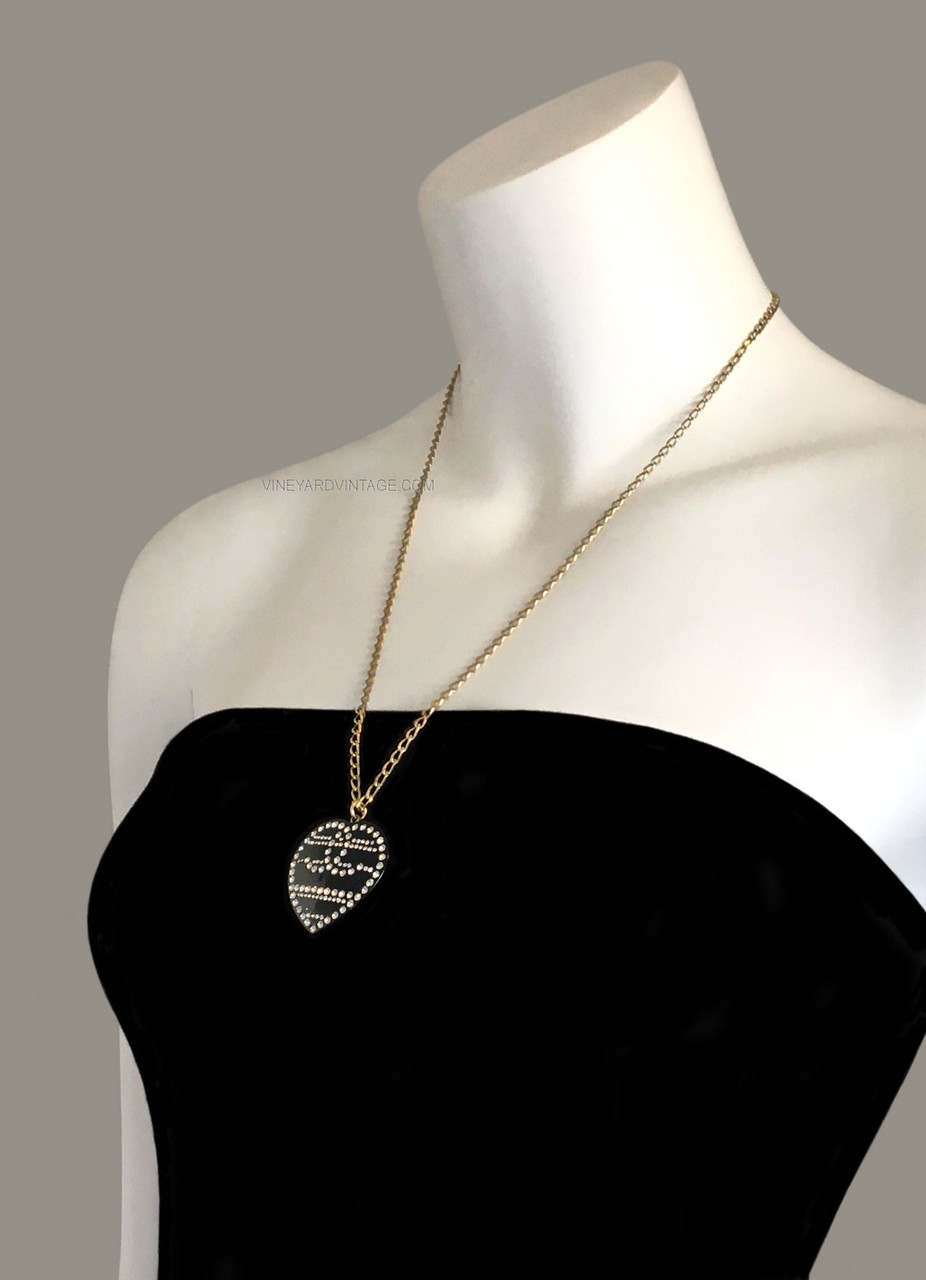 I Heart Chanel Charm Necklace – Supreme Skincare & Cosmetics