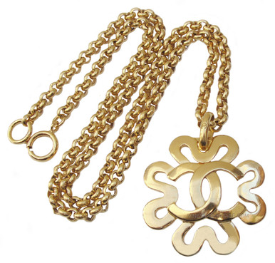 CHANEL☆ヴィンテージ☆CCマークトップス s-l1200.jpg