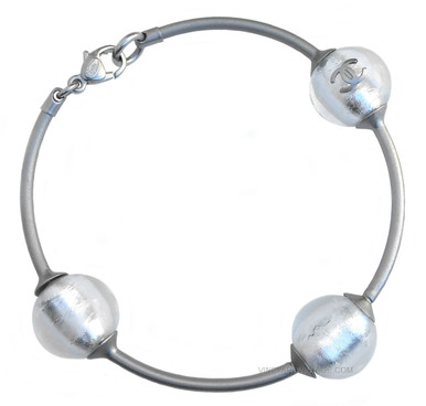 CHANEL VINTAGE GLASS ORB AND CC LOGO BANGLE BRACELET CHANEL VINTAGE GLASS ORB AND CC LOGO BANGLE BRACELET