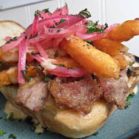 como lomo pork sandwich